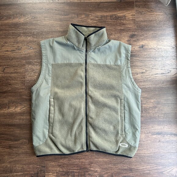 Oakley Software Sleeveless Fleece – M (Fits L) - Picture 1 of 4